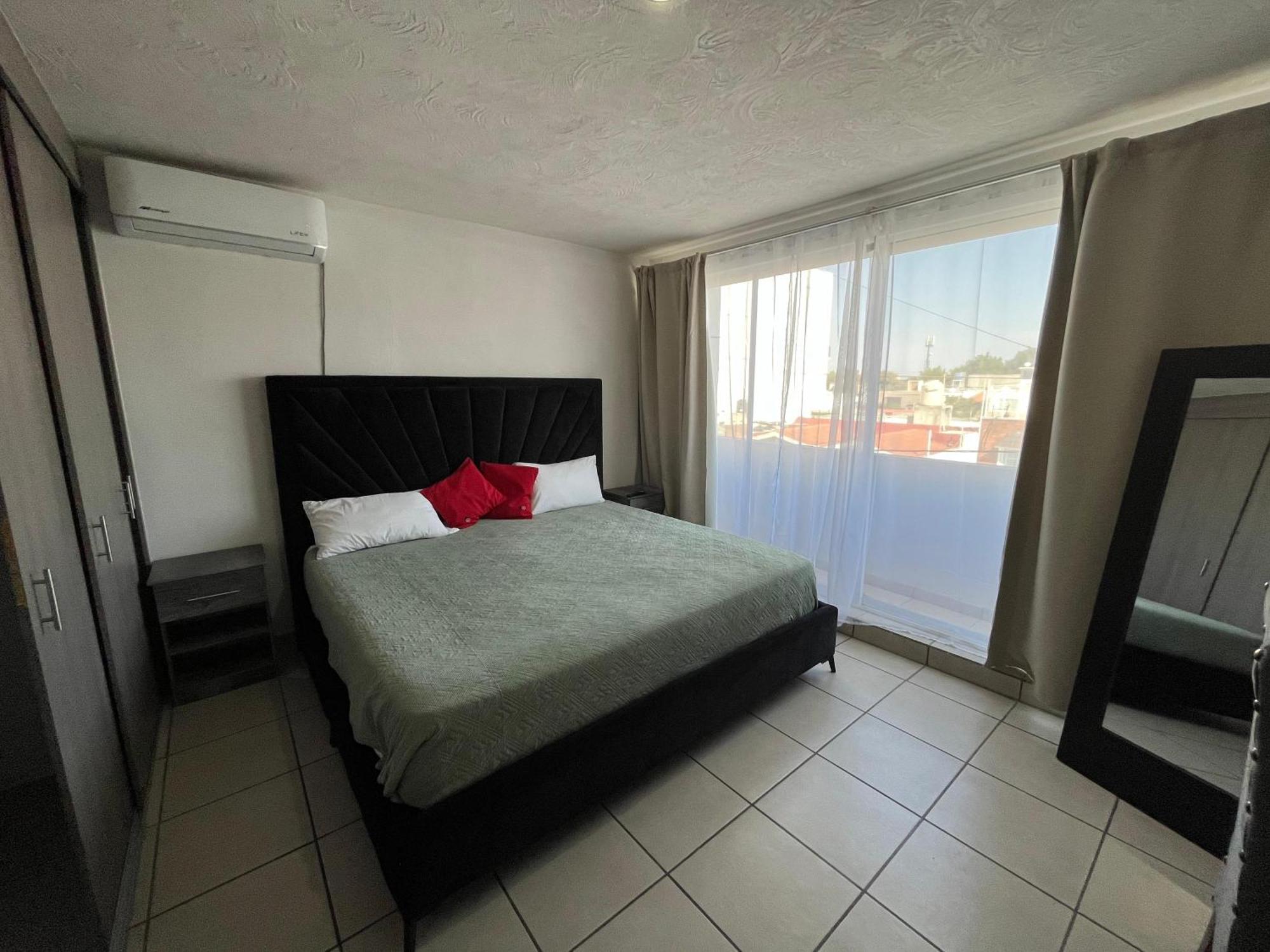 1 Venator House Boutique Aparthotel เลออน ภายนอก รูปภาพ